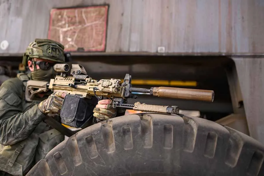 IWI-NEGEV-7-UX